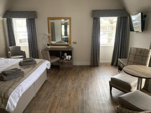 The Stair Arms Hotel Pathhead Bagian luar foto