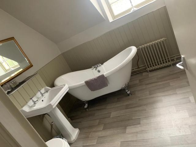 The Stair Arms Hotel Pathhead Bagian luar foto